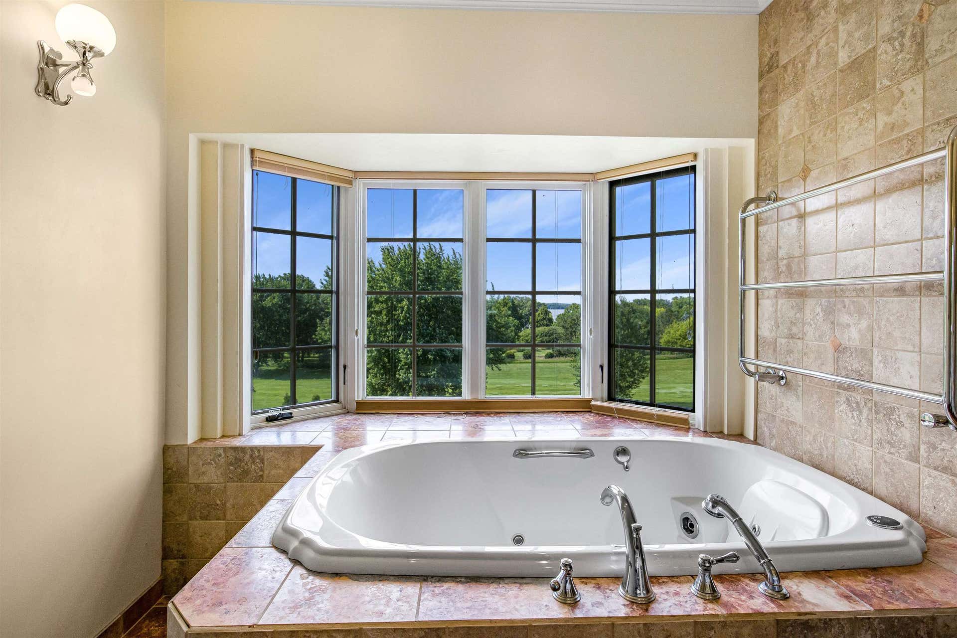 3002 Linnerud Drive, Pleasant Springs, WI 53589