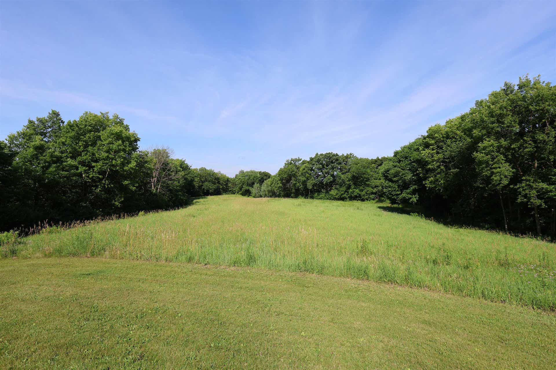 6050 Pine Knob Road, Marion, WI 53805