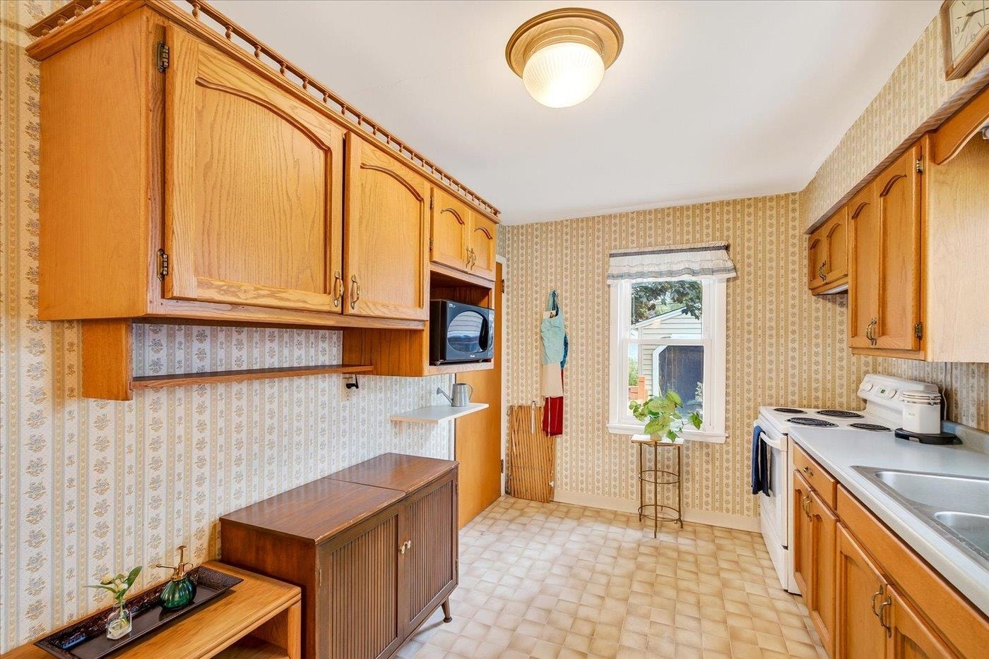 1917 Manley Street, Madison, WI 53704