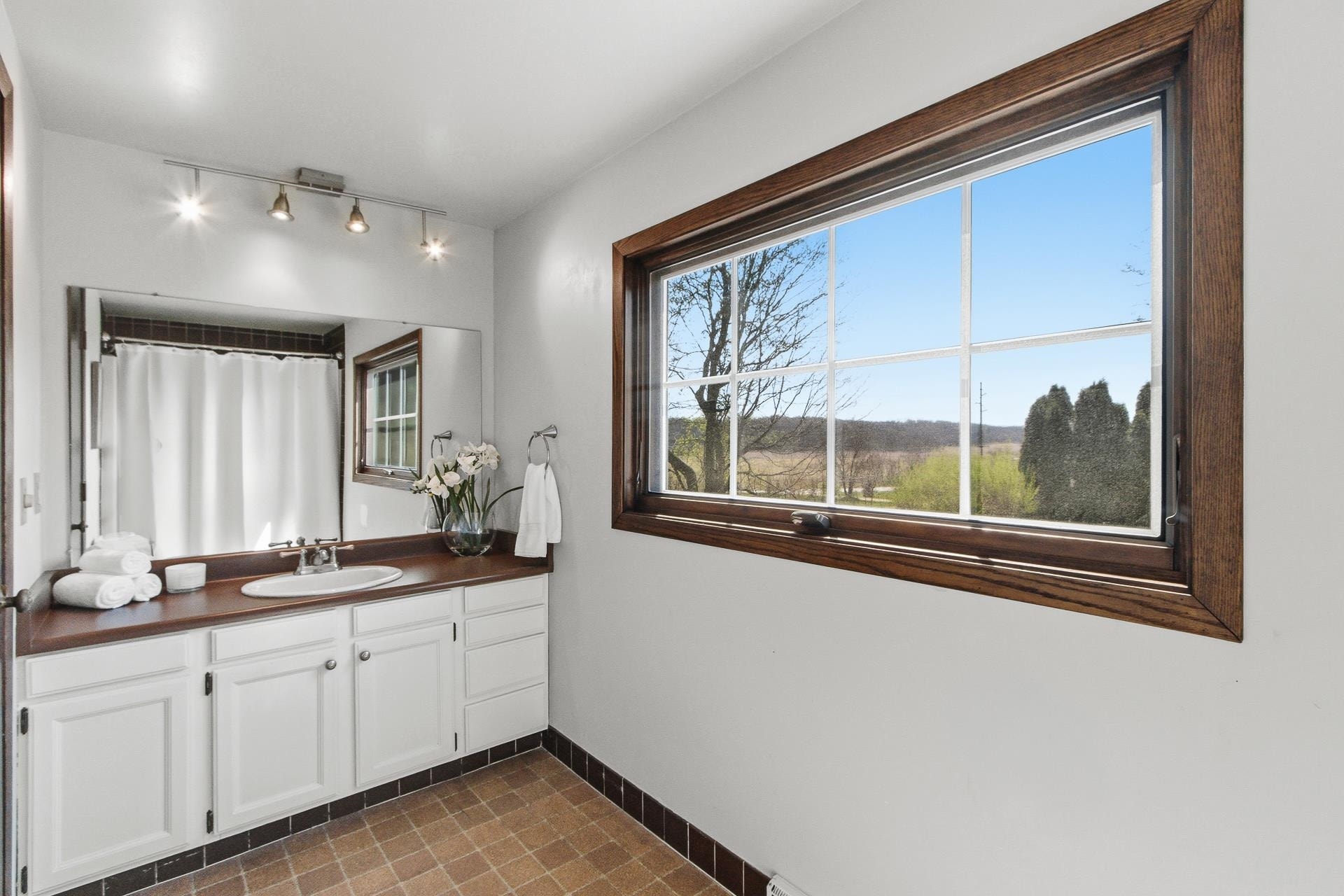 5655 Concord Drive, Fitchburg, WI 53711