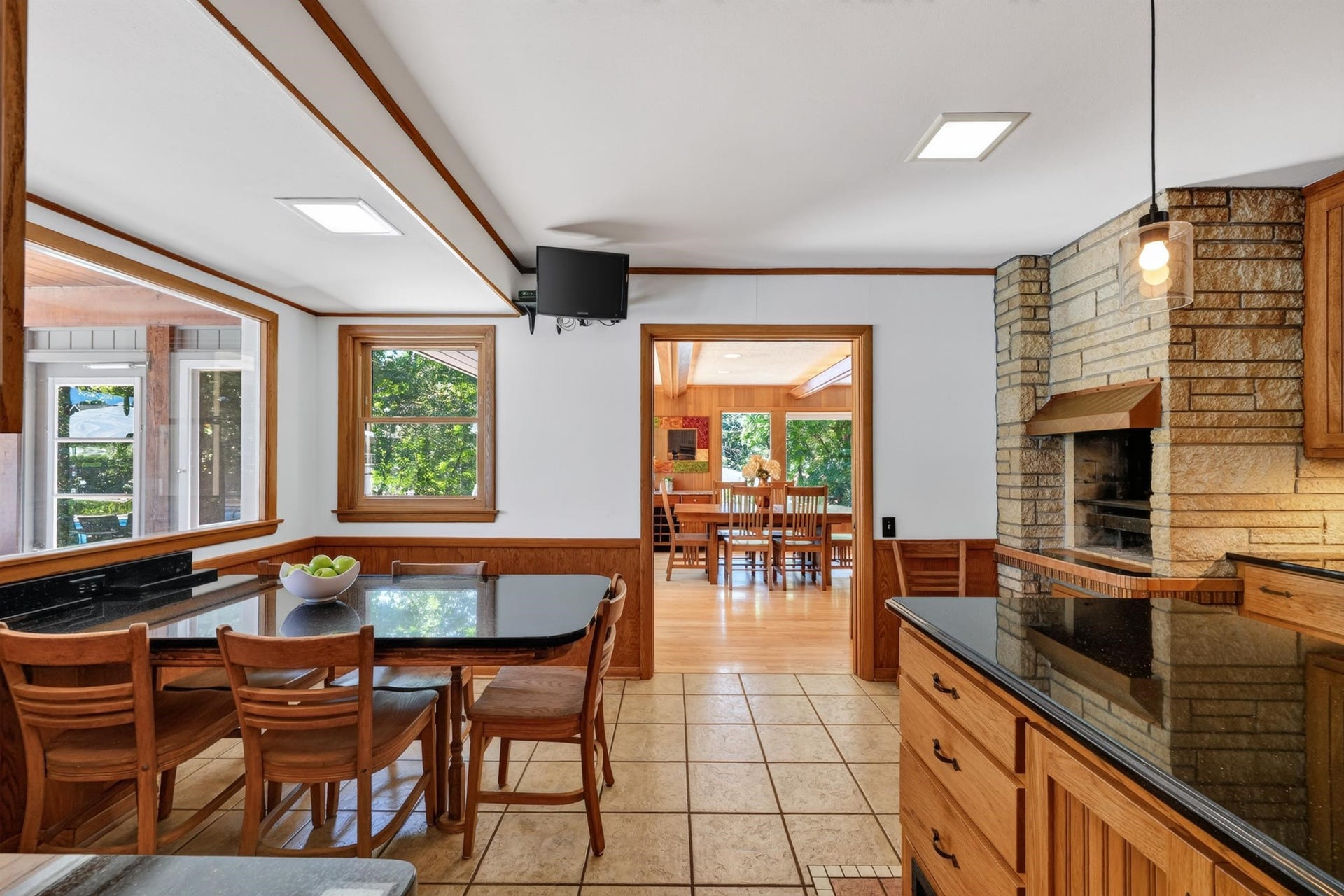 713 N Bird Street, Sun Prairie, WI 53590