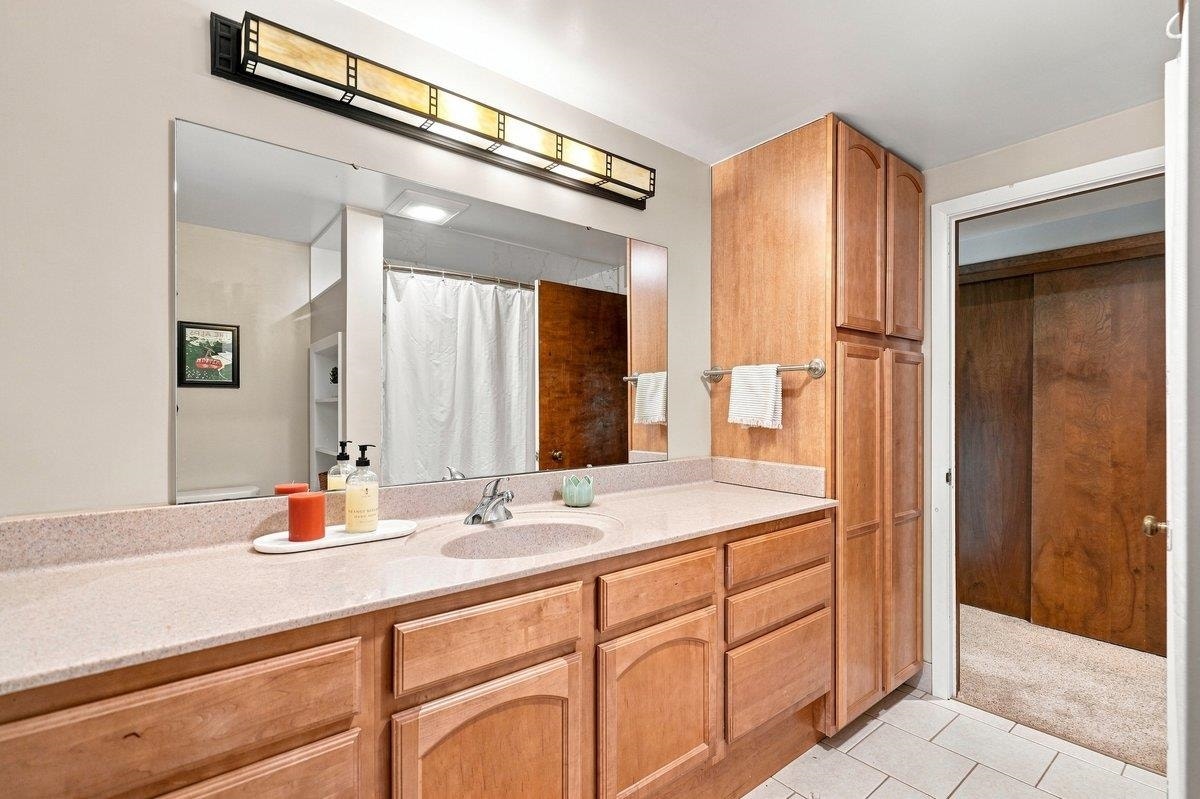 1409 Lake View Avenue, Madison, WI 53704