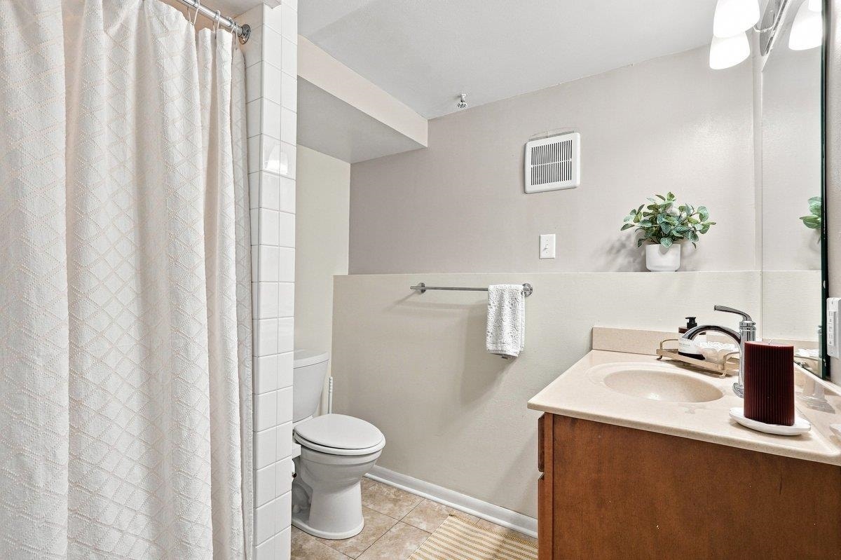 1409 Lake View Avenue, Madison, WI 53704