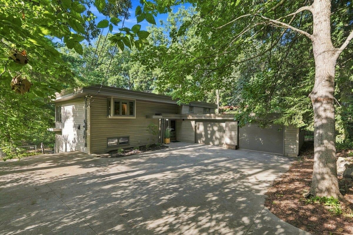 1409 Lake View Avenue, Madison, WI 53704