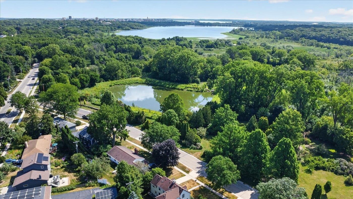 3900 Manitou Way, Madison, WI 53711