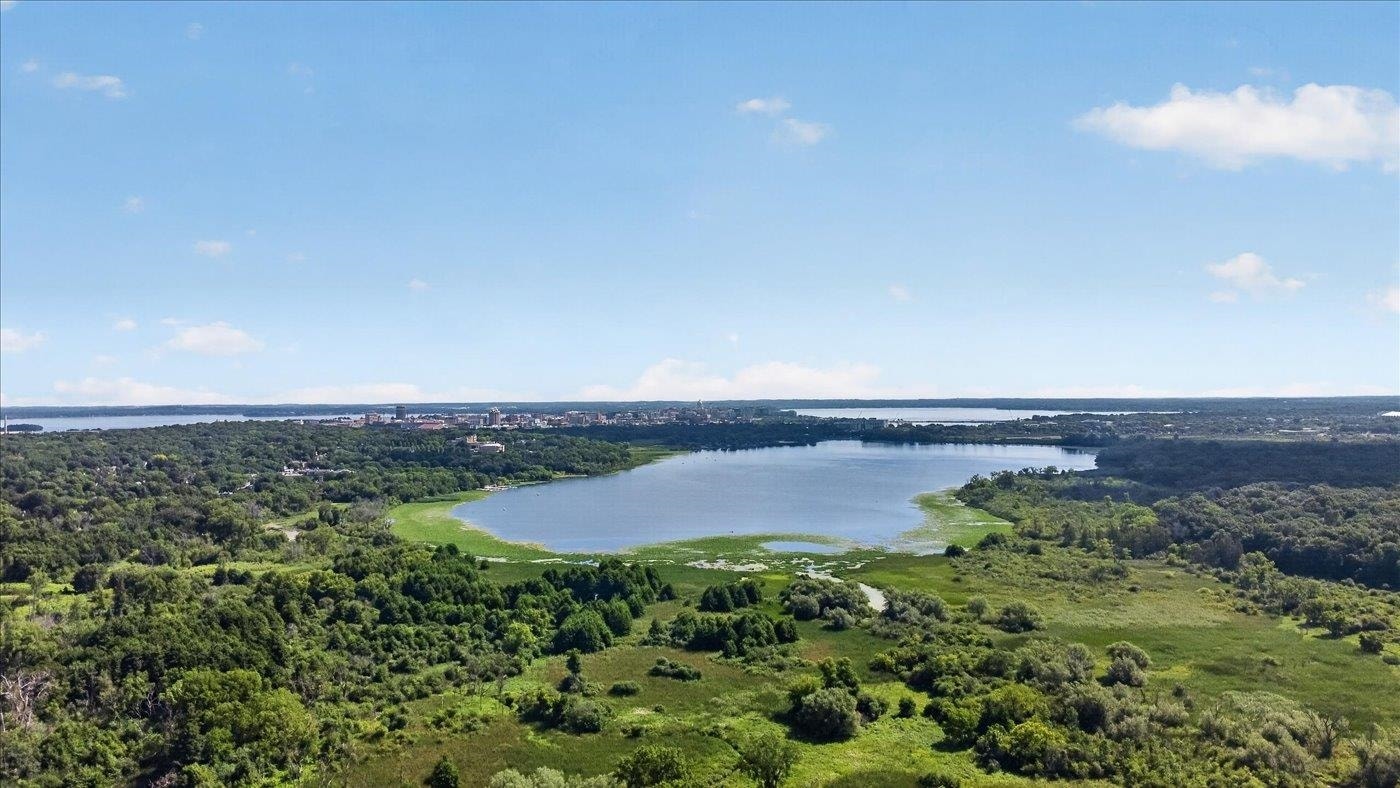 3900 Manitou Way, Madison, WI 53711