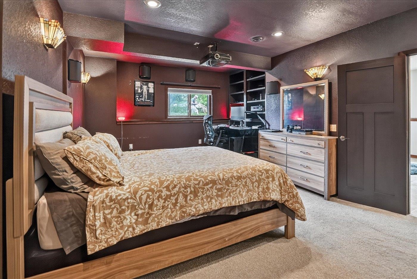 1730 Stonehaven Drive, Sun Prairie, WI 53590