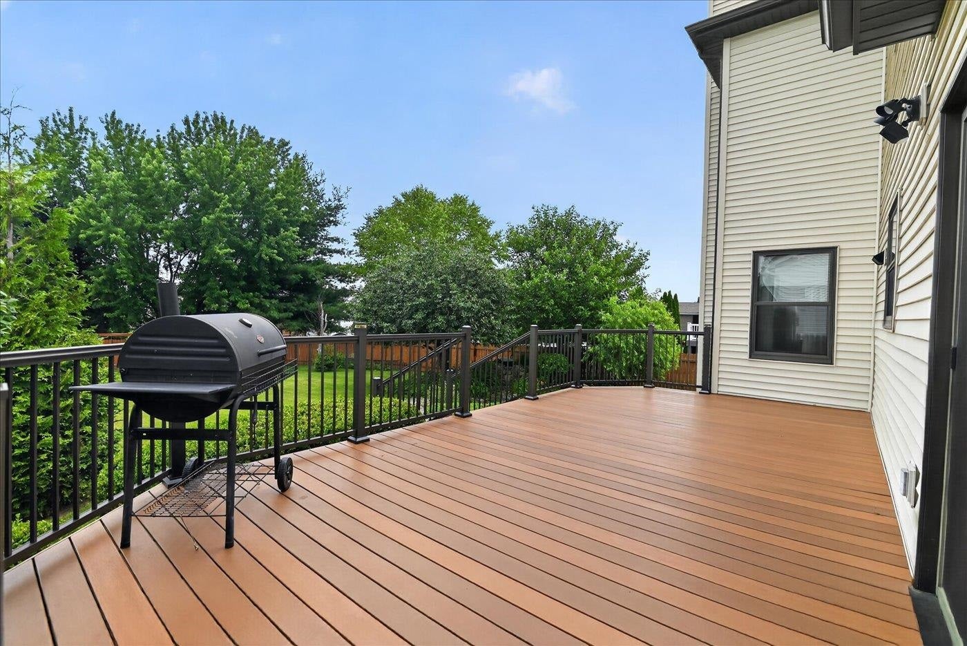 1730 Stonehaven Drive, Sun Prairie, WI 53590