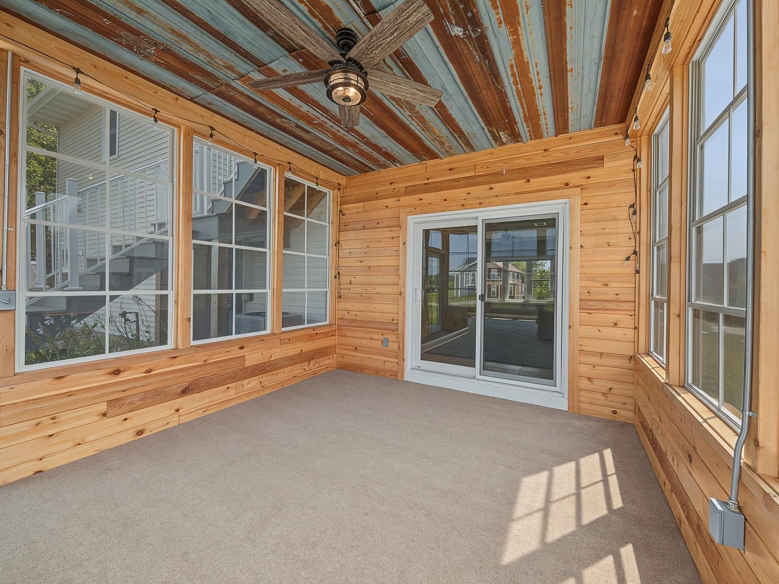 6738 Henry Road, Montrose, WI 53508