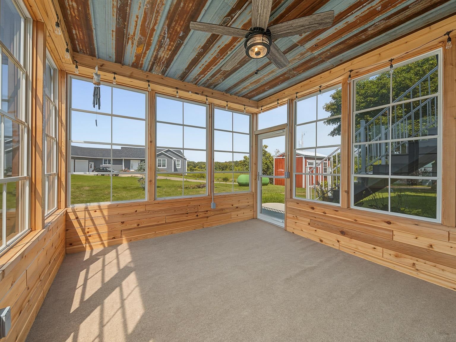 6738 Henry Road, Montrose, WI 53508