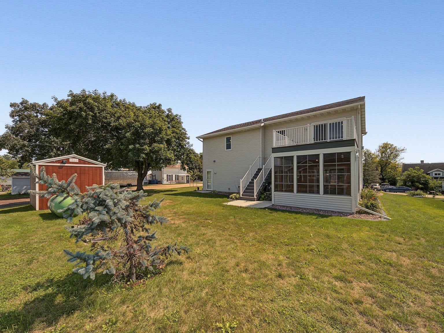 6738 Henry Road, Montrose, WI 53508