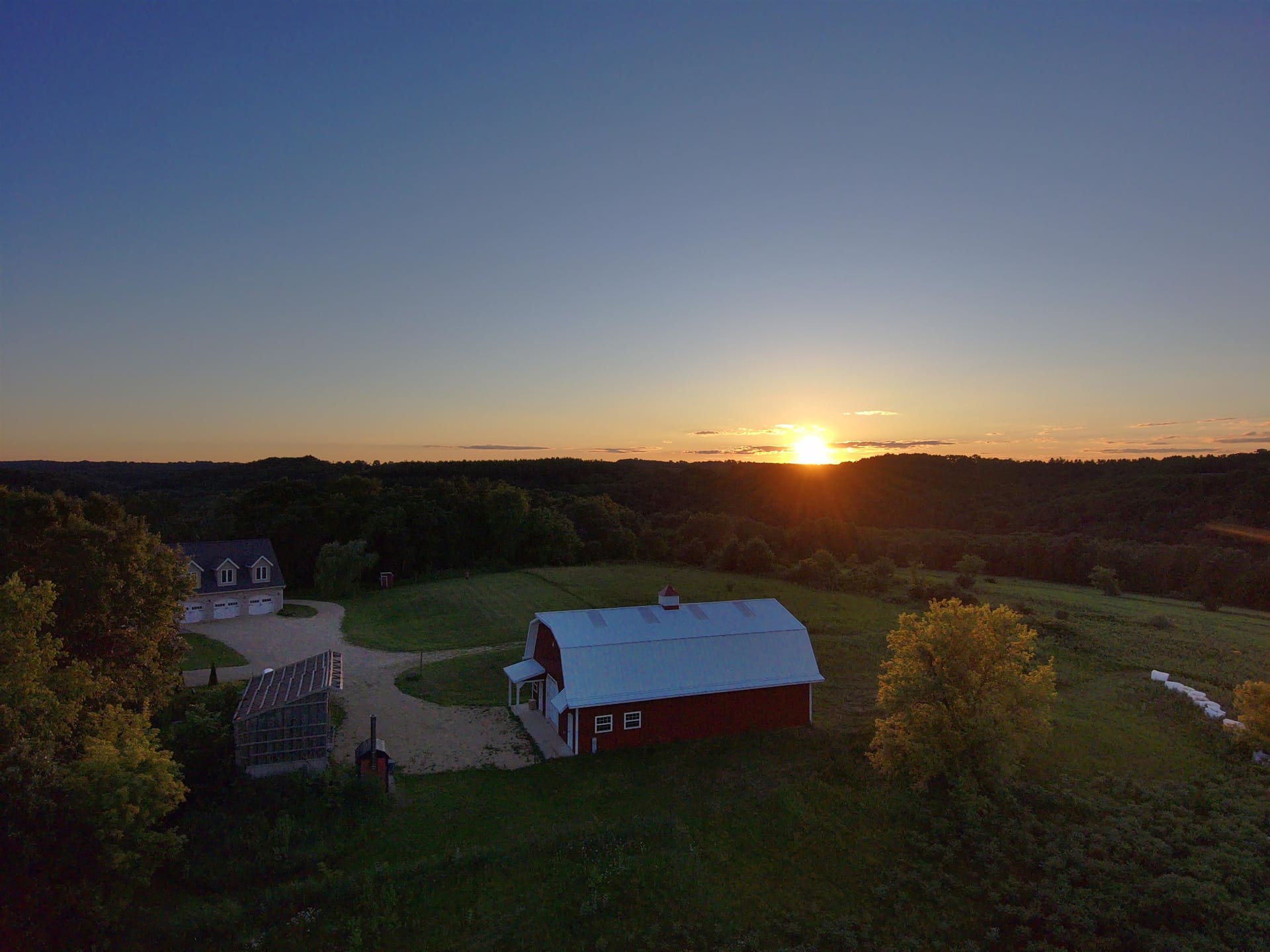 4526 County Road Q, Highland, WI 53533-8530