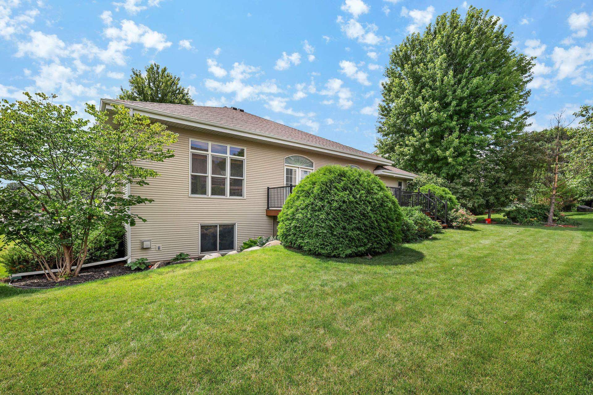 3000 Stamford Place, Fitchburg, WI 53711