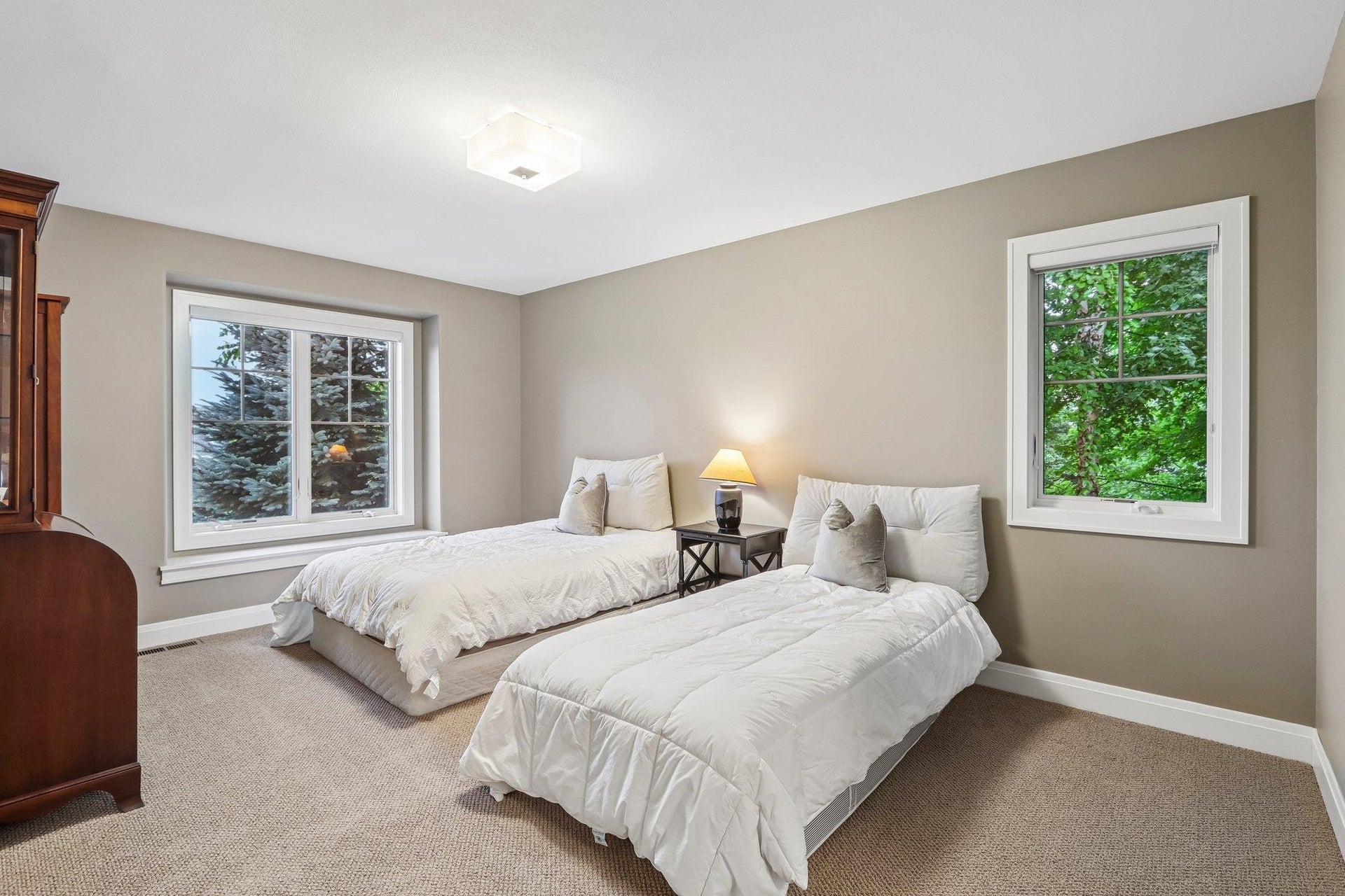 9913 Shadow Ridge Trail, Madison, WI 53562