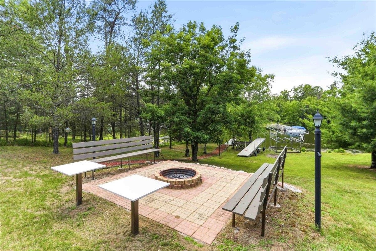 2317 W 18th Drive, Quincy, WI 53934
