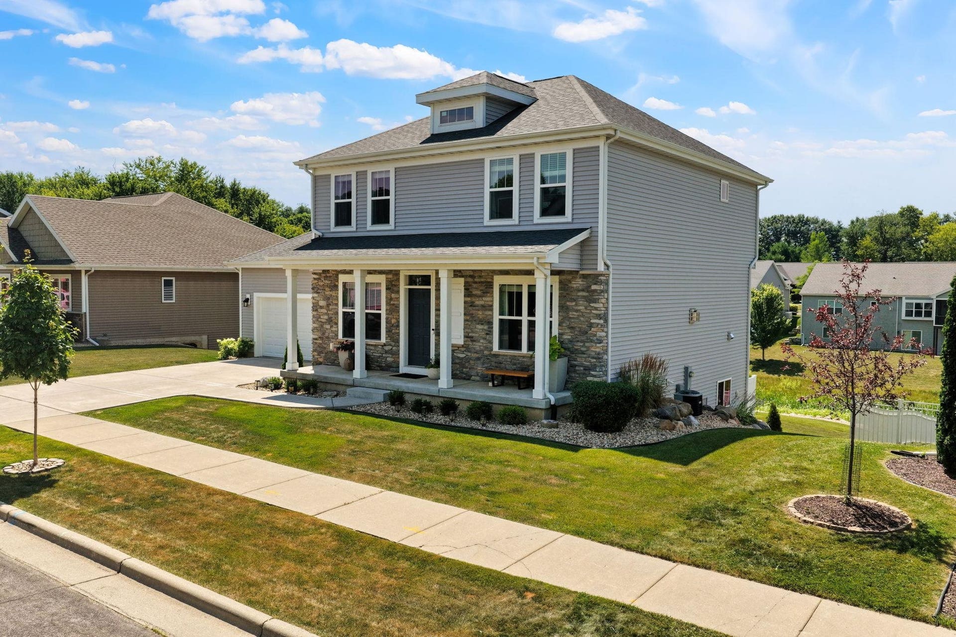 9521 Wild Prairie Trail, Madison, WI 53593