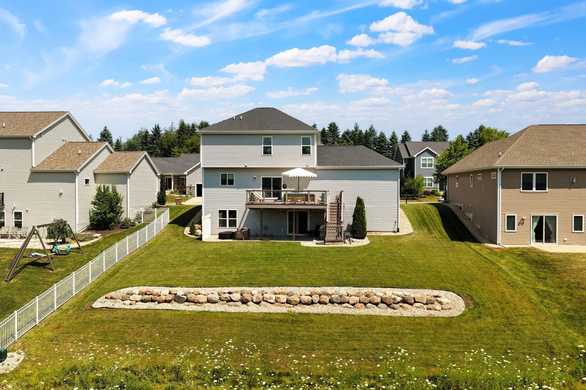 9521 Wild Prairie Trail, Madison, WI 53593