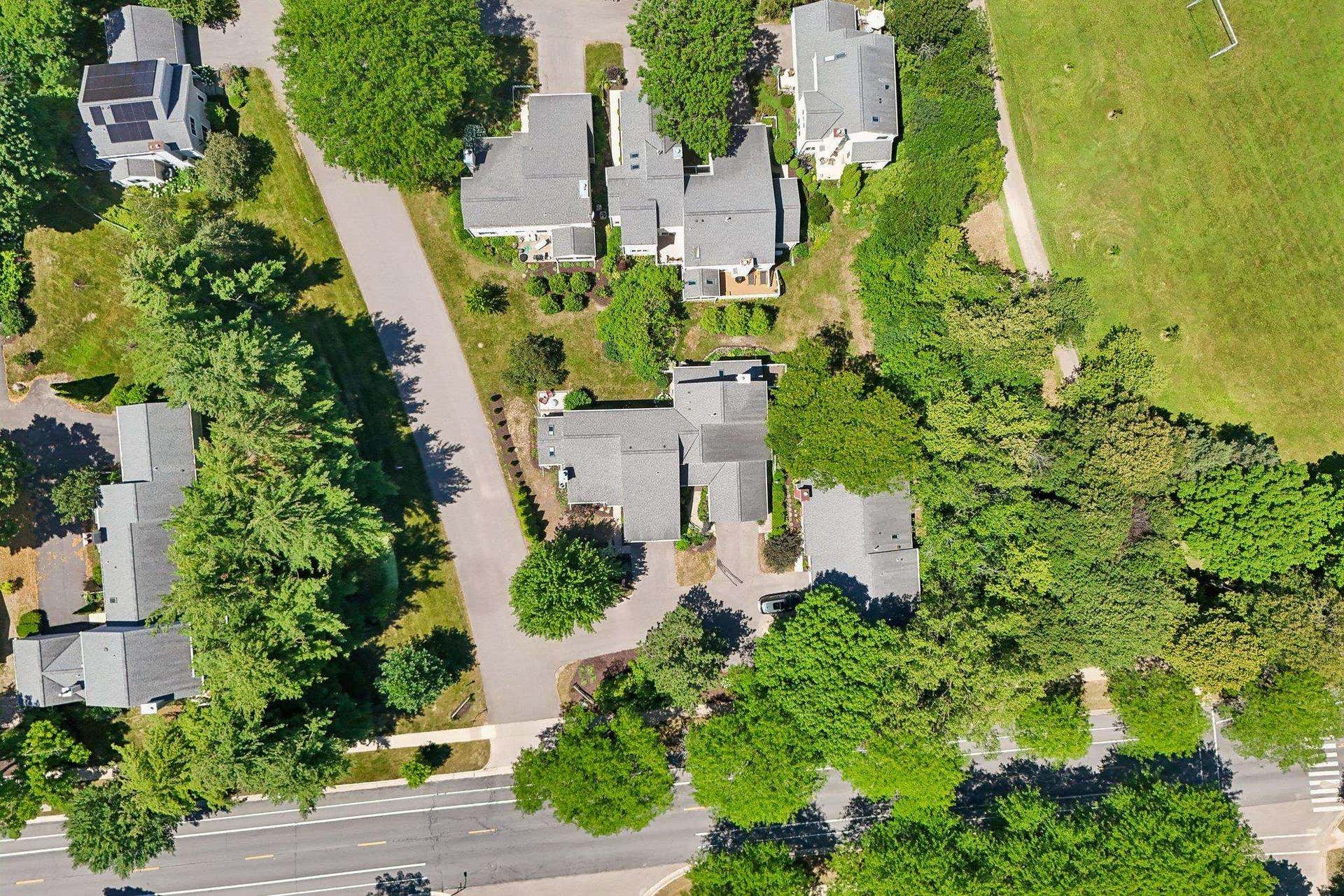 2 Oak Creek Trail, Madison, WI 53717
