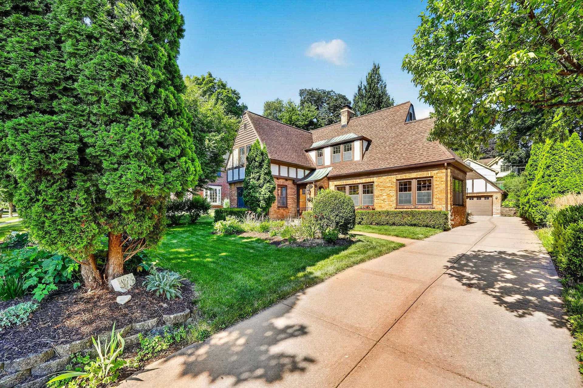 4122 Manitou Way, Madison, WI 53711
