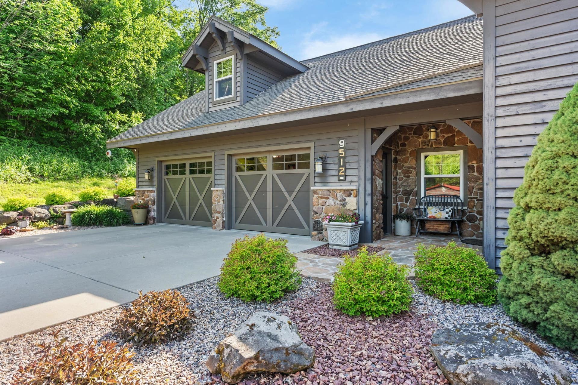 E9512 Freedom Road, Honey Creek, WI 53951