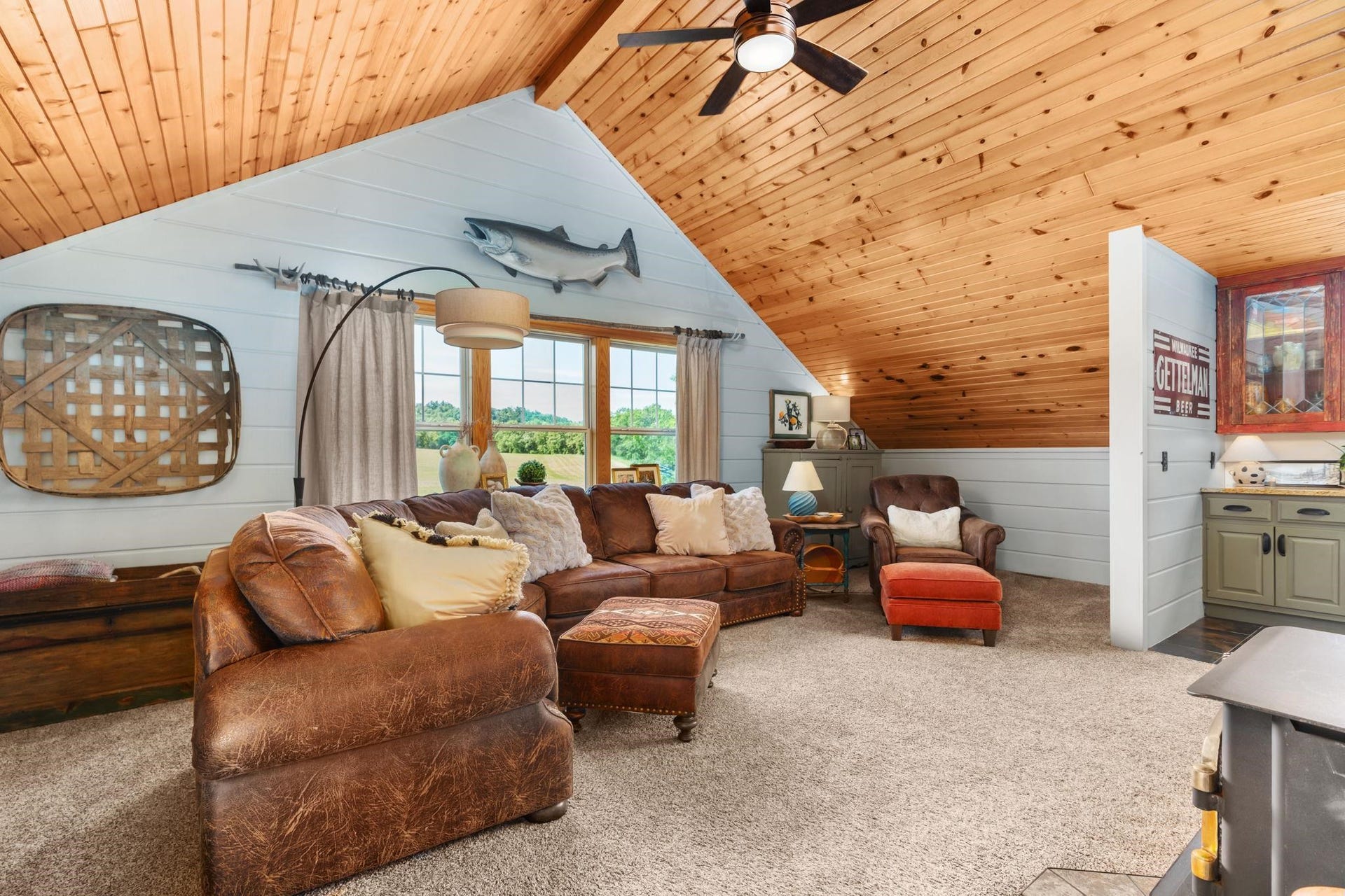E9512 Freedom Road, Honey Creek, WI 53951