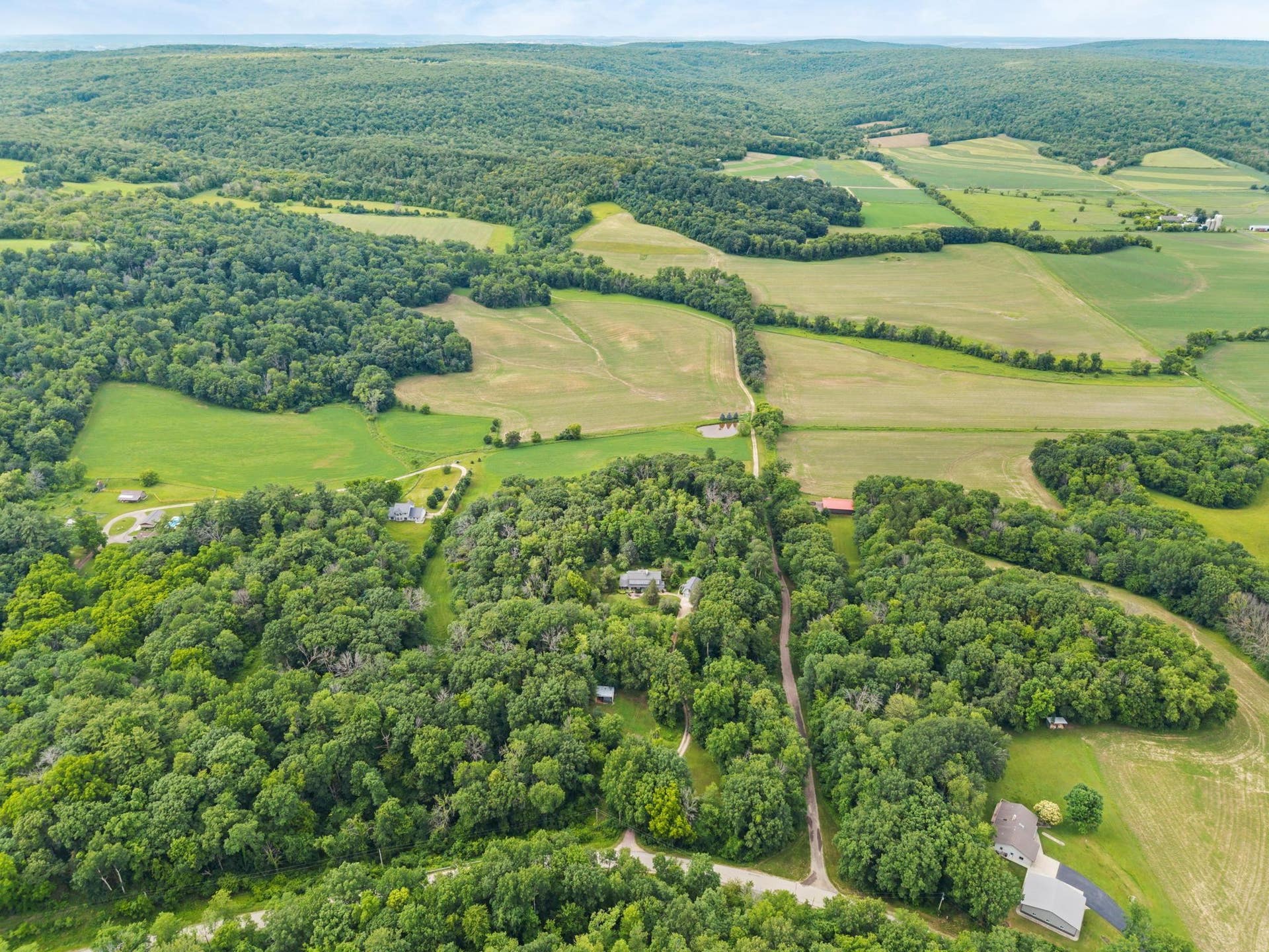 E9512 Freedom Road, Honey Creek, WI 53951