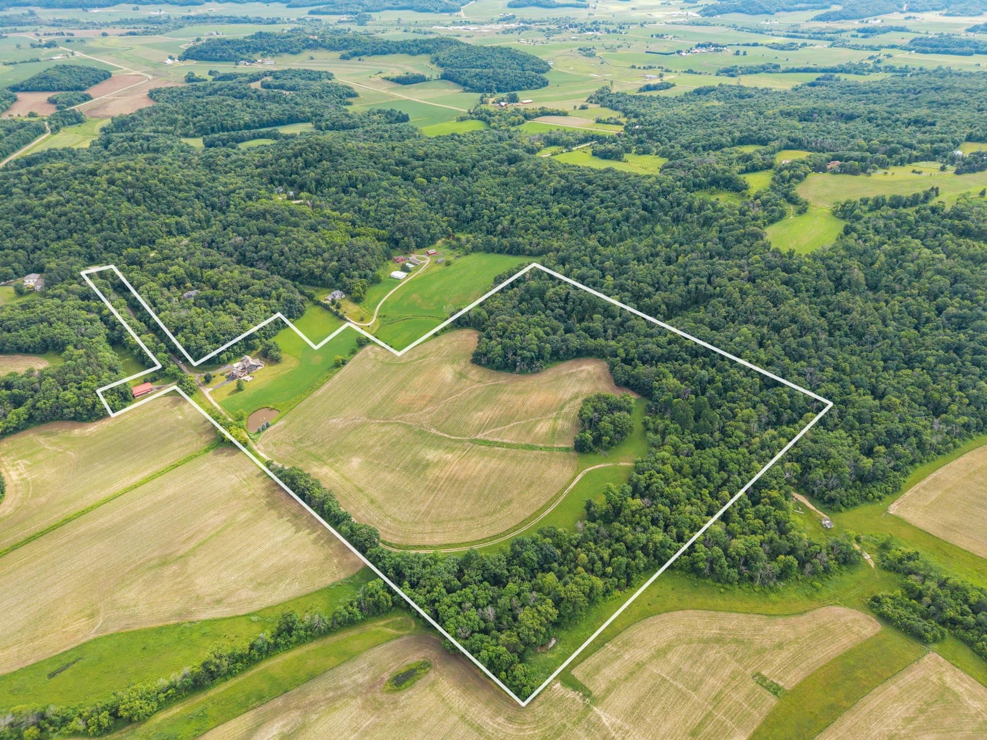 E9512 Freedom Road, Honey Creek, WI 53951