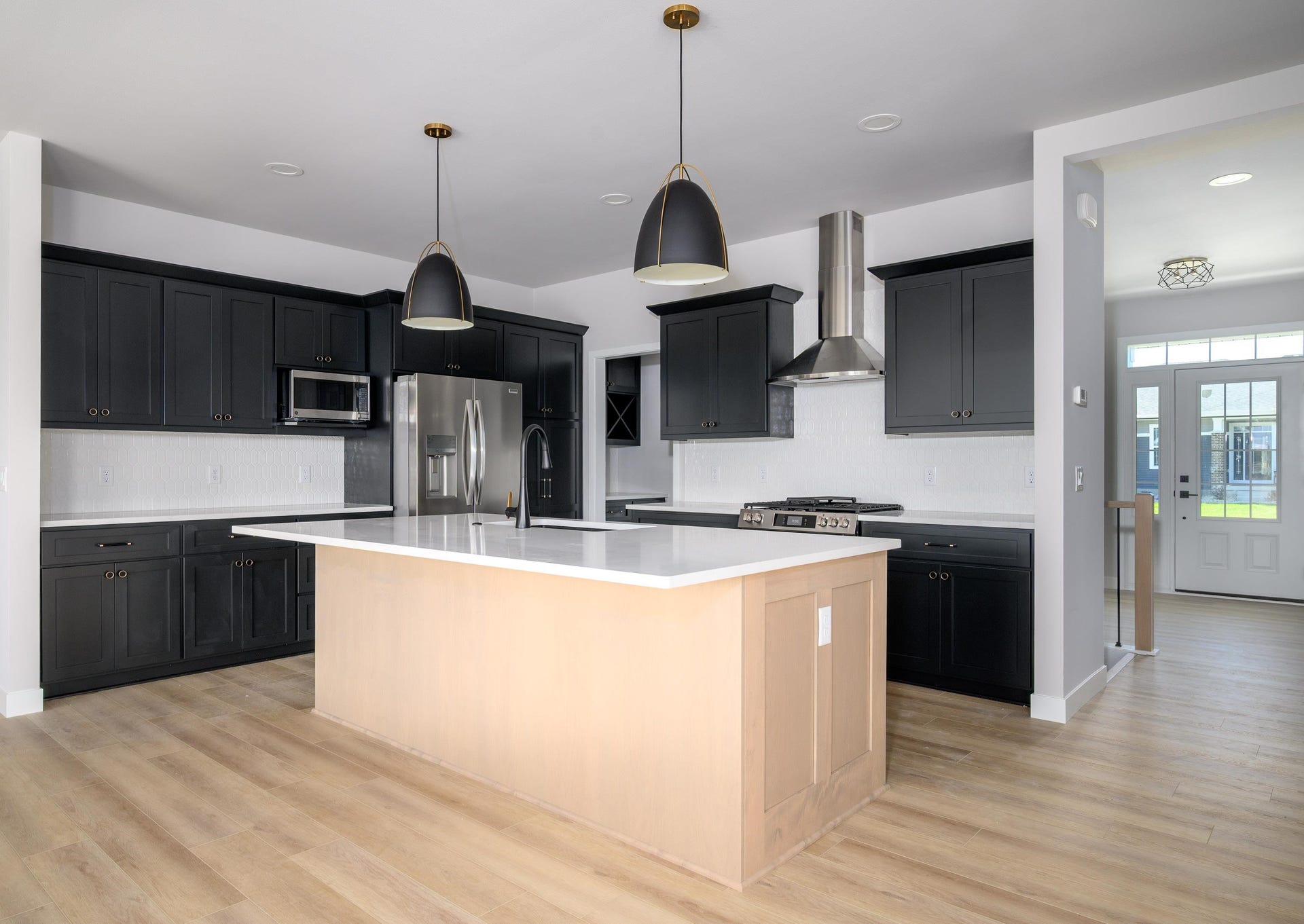 616 Clear Pond Way, Madison, WI 53593