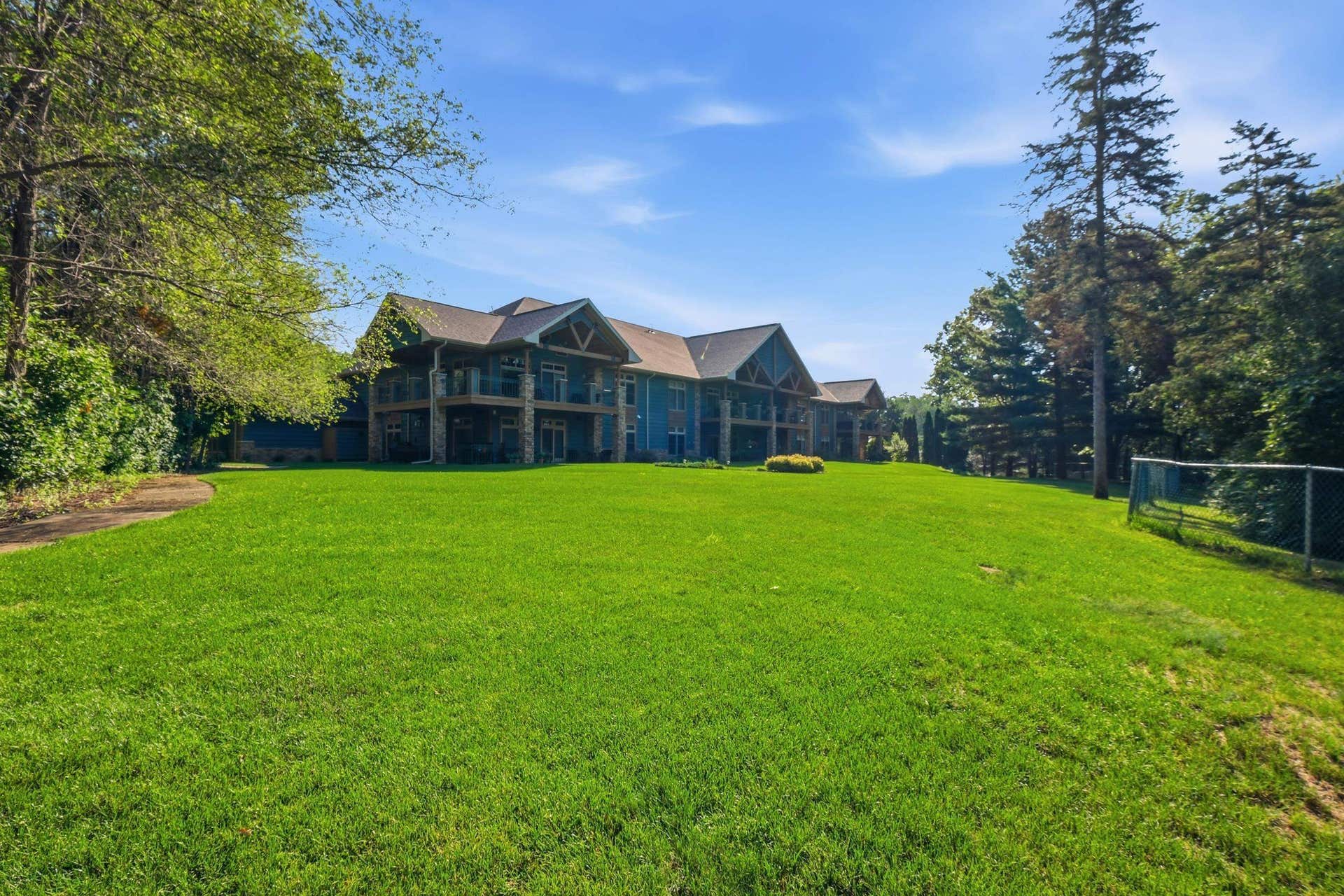 40 Illinois Avenue, #8, Wisconsin Dells, WI 53965