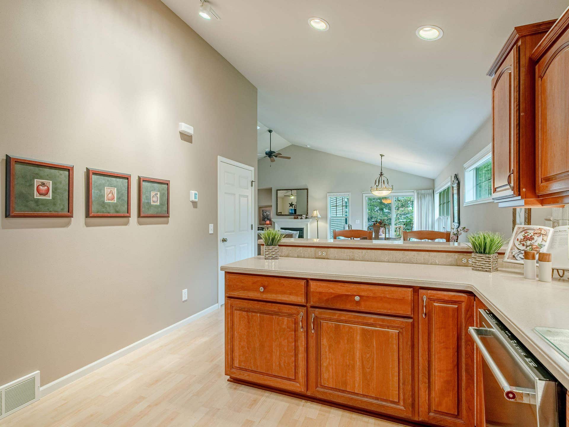 6027 Canyon Parkway, Madison, WI 53558