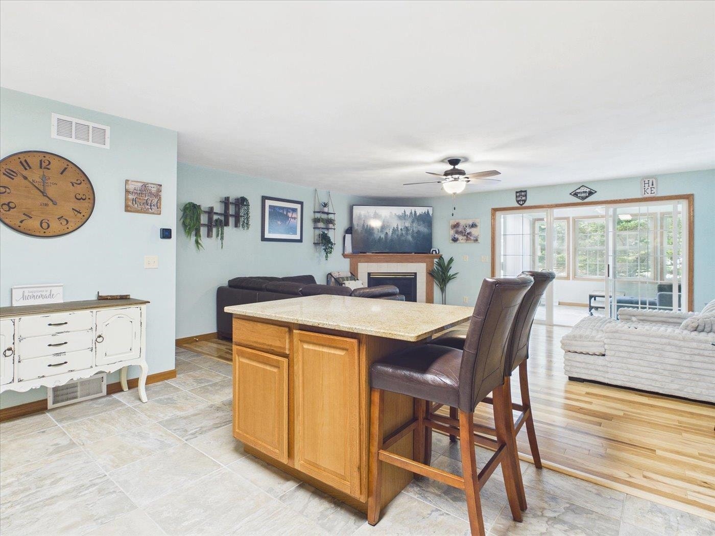 626 Village Lane, Sun Prairie, WI 53590