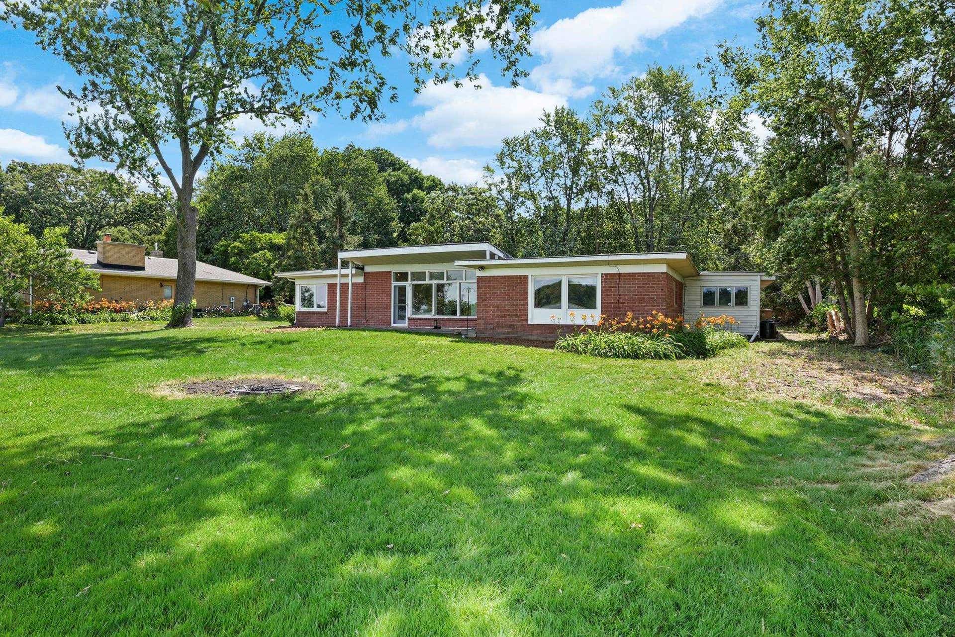 3048 Waunona Way, Madison, WI 53713