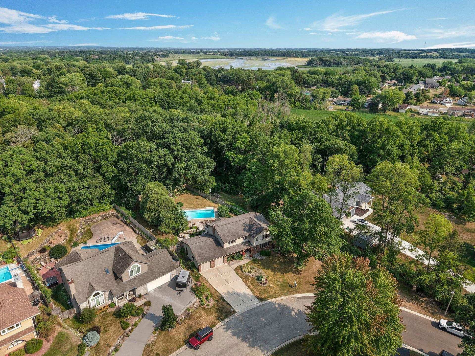 6211 Indian Mound Drive, McFarland, WI 53558