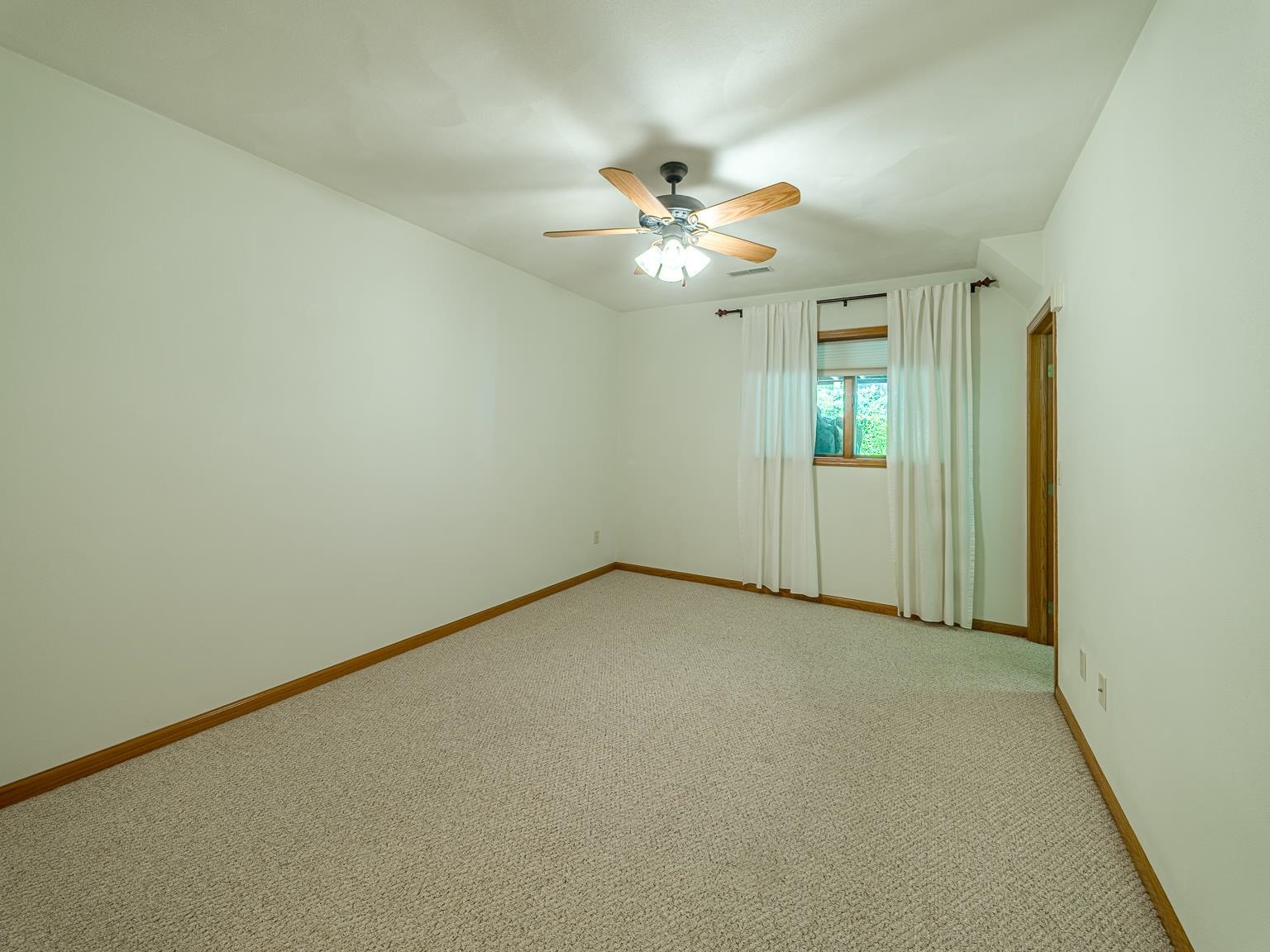 5941 Woods Edge Road, Fitchburg, WI 53711