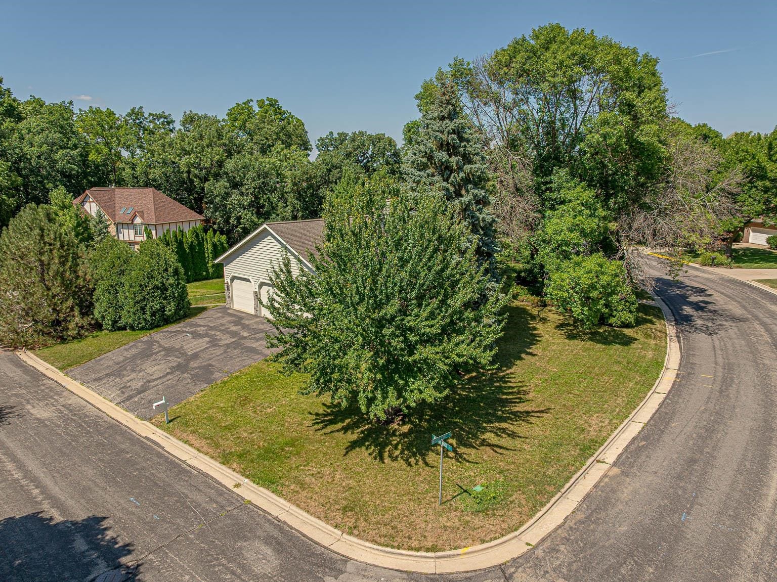 5941 Woods Edge Road, Fitchburg, WI 53711