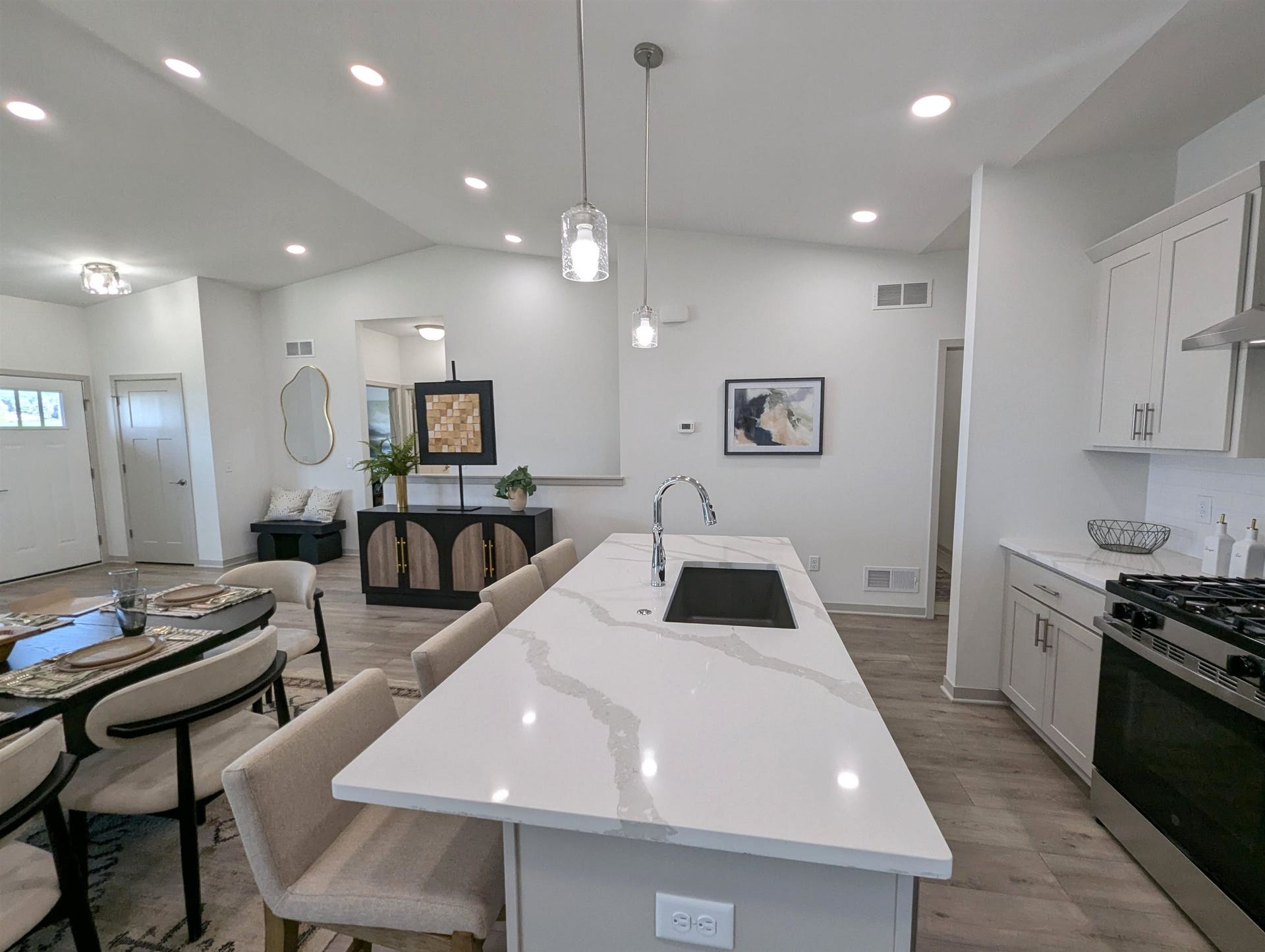 6679 Redpoll Road, Middleton, WI 53562