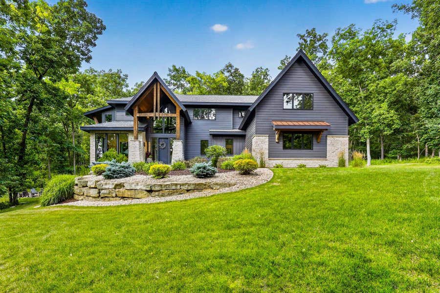 Property photo for 3176 Woodhill Circle, Verona, WI
