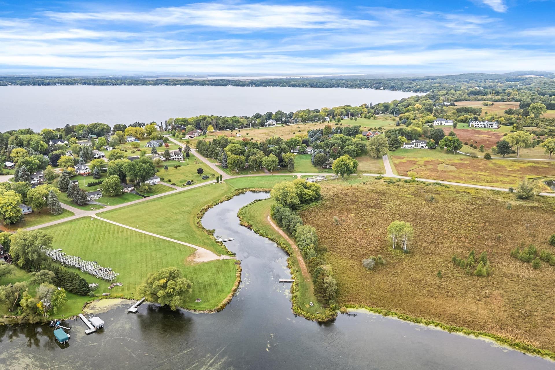W3141 Bay Road, Brooklyn, WI 54941
