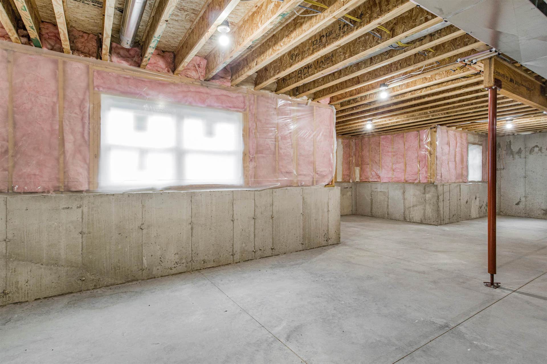 5611 N Vista, Janesville, WI 53548