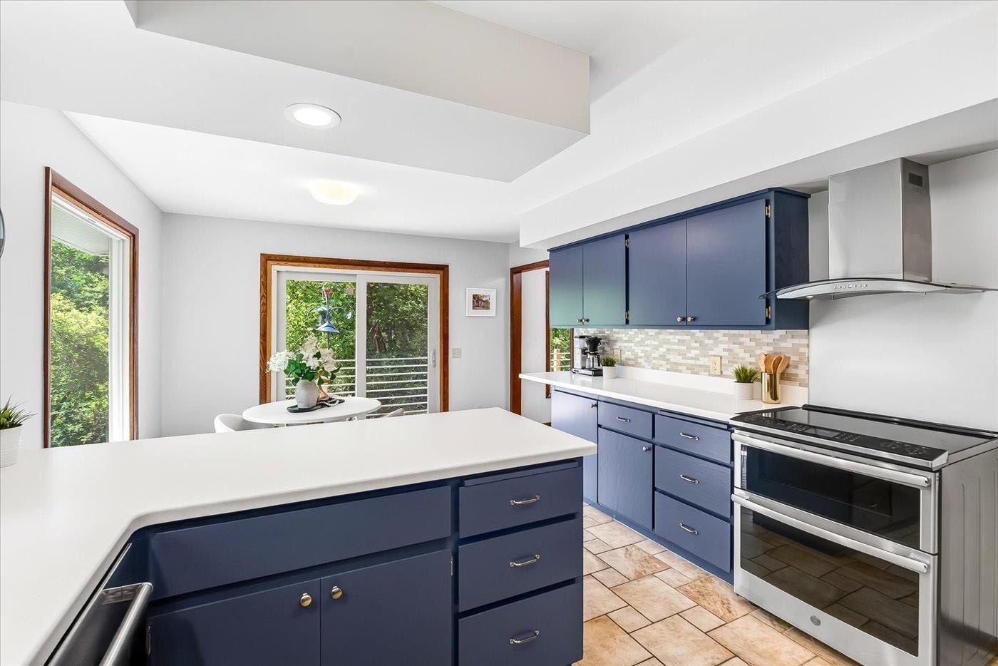 7116 Applewood Drive, Middleton, WI 53719