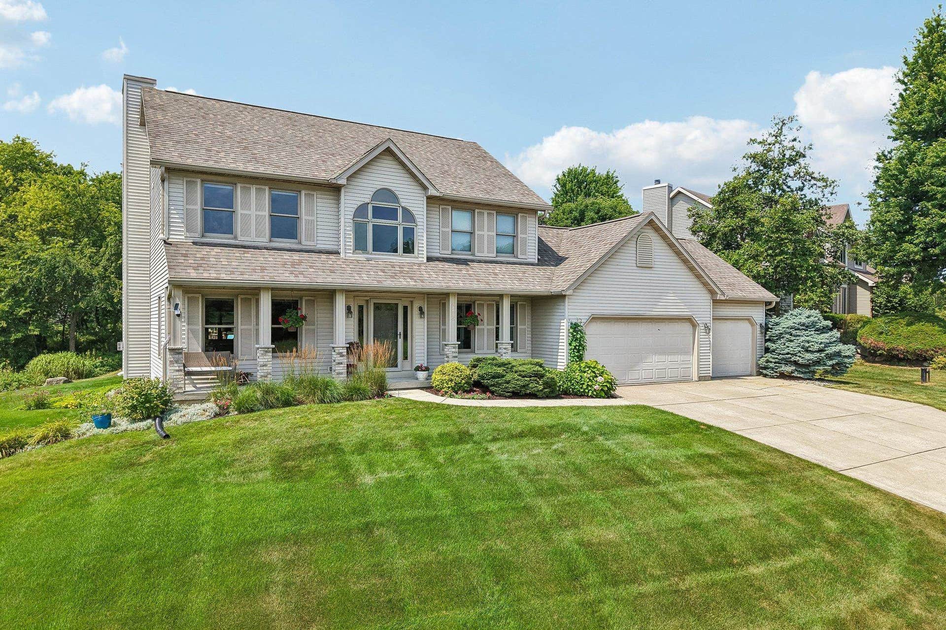 8437 Ellington Way, Middleton, WI 53562