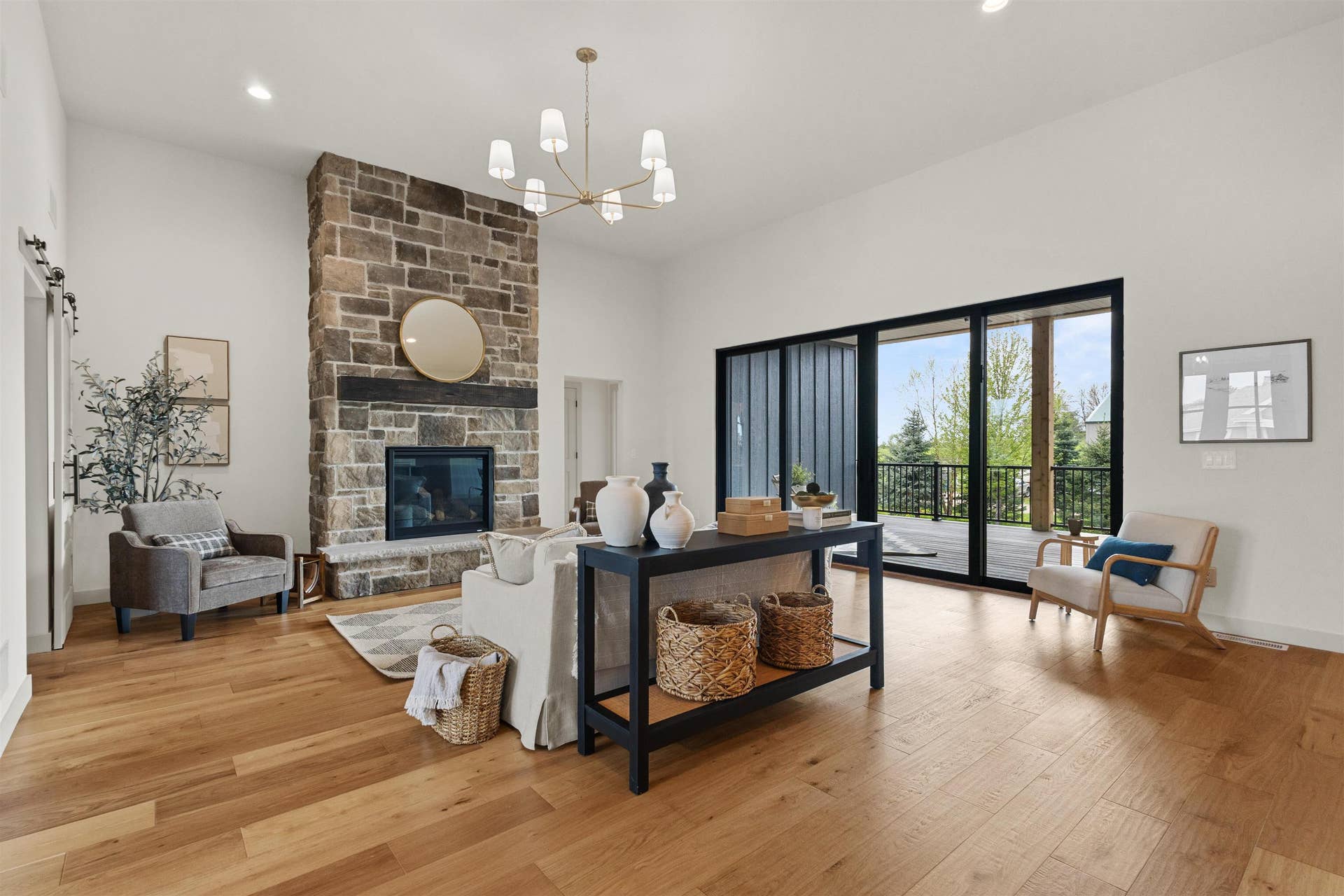 6811 Angelica Trail, Windsor, WI 53590