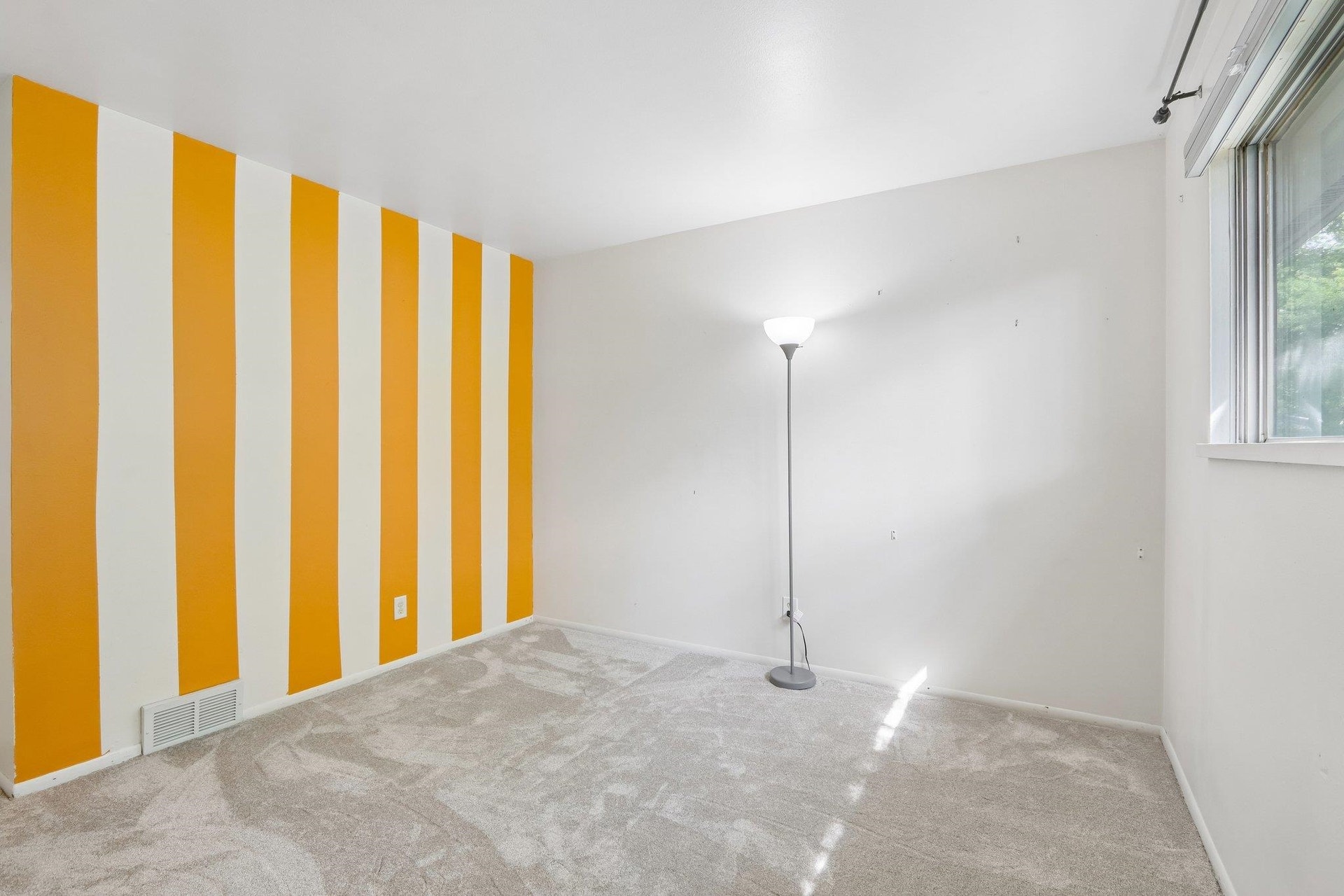 95 S Lakewood Gardens Lane, Madison, WI 53704