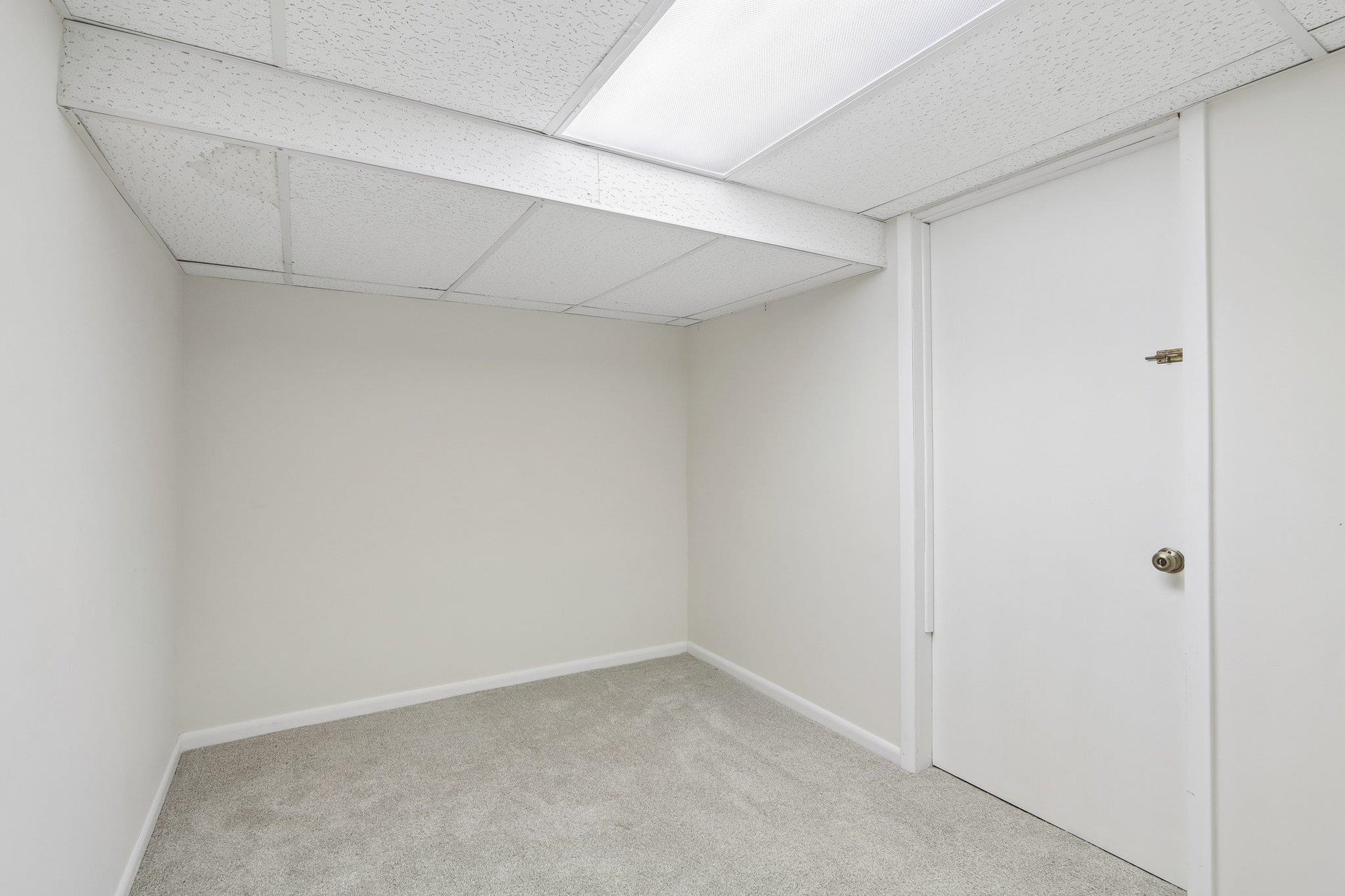 95 S Lakewood Gardens Lane, Madison, WI 53704