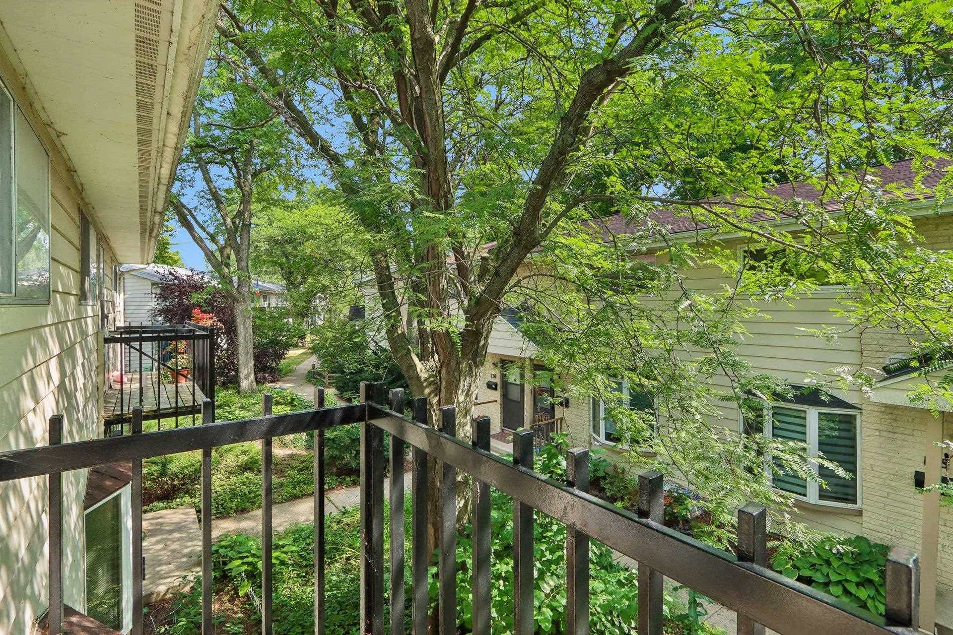 95 S Lakewood Gardens Lane, Madison, WI 53704