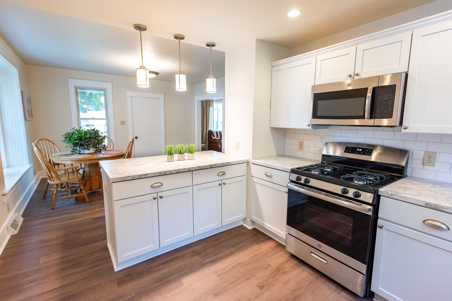 140 Windsor Street, Sun Prairie, WI 53590