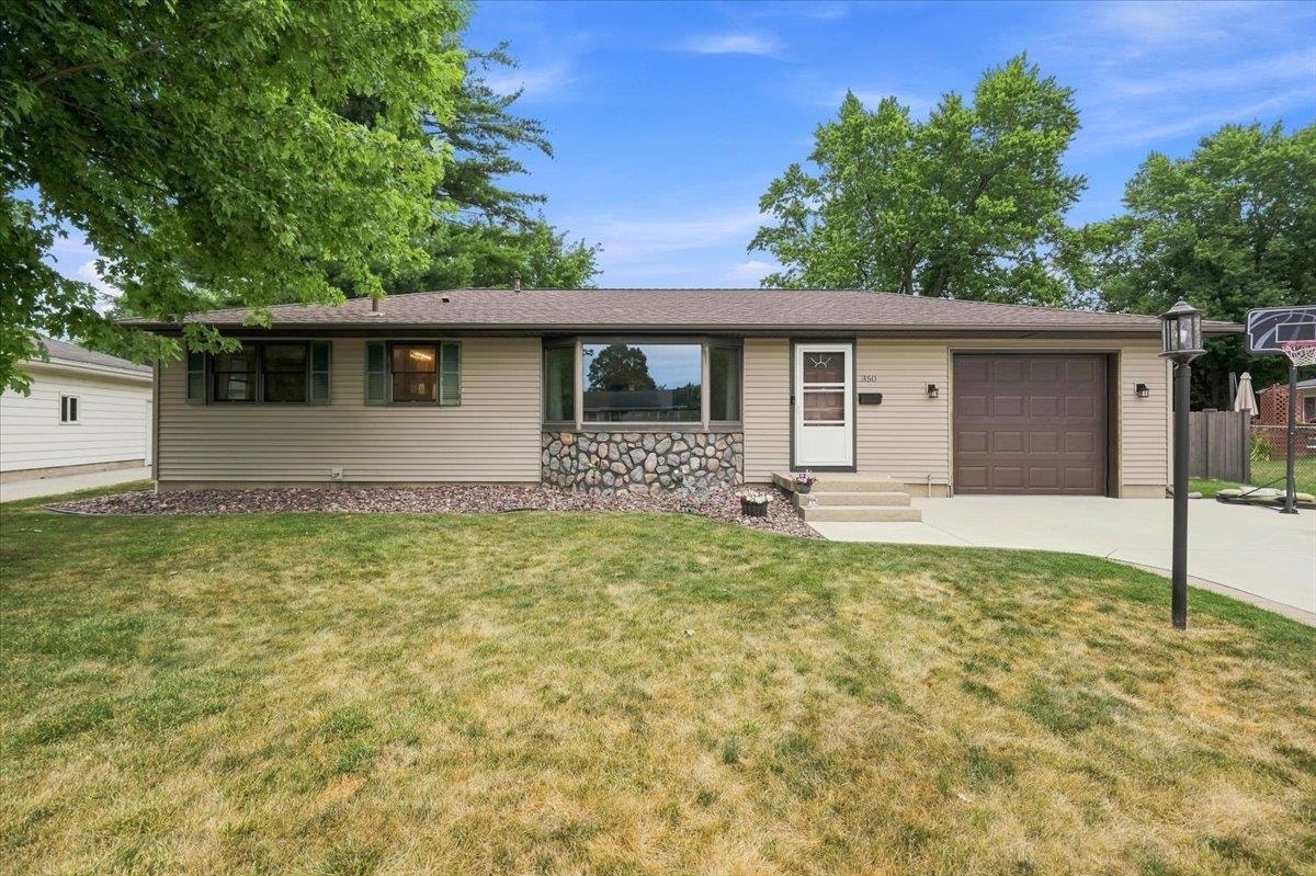 350 E Kohler Street, Sun Prairie, WI 53590