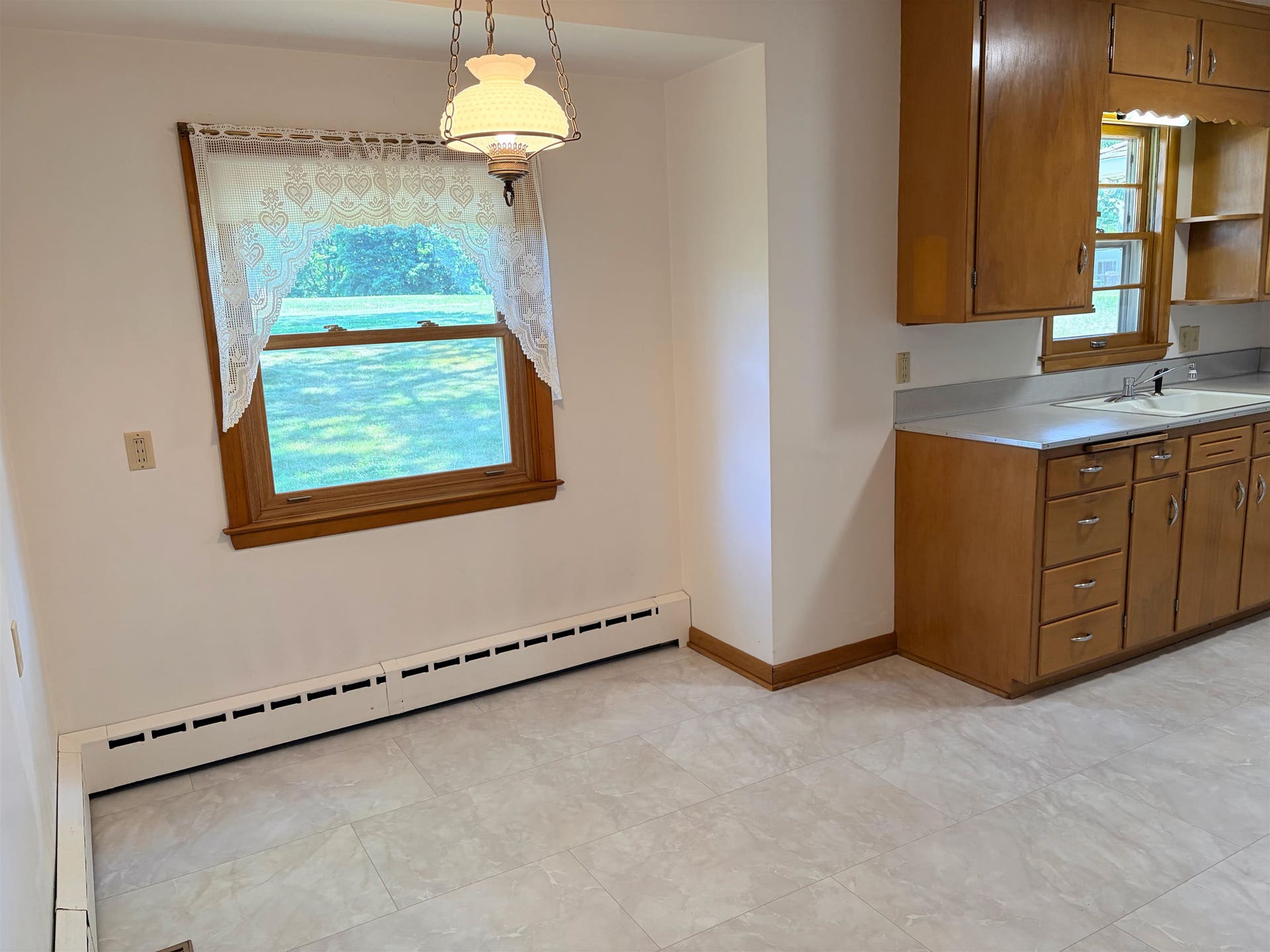 517 East Street, Stoughton, WI 53589