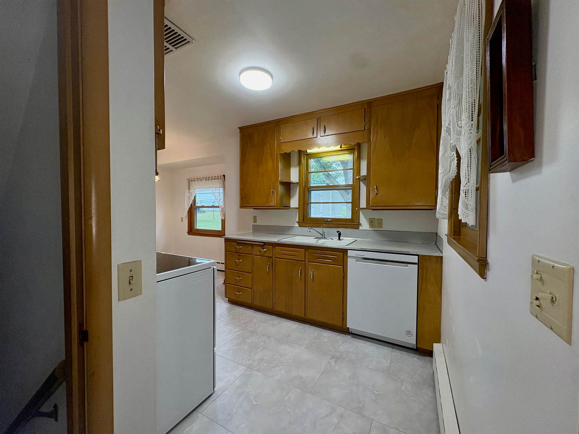 517 East Street, Stoughton, WI 53589