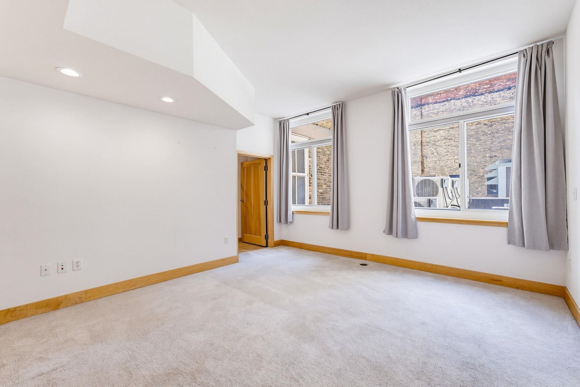 741 N Milwaukee Street, #203, Milwaukee, WI 53202